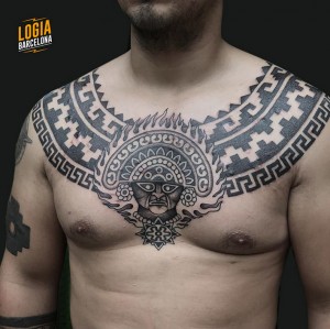 tatuaje_pecho_peru_ornamental_geometria_Logia_Barcelona_Willian_Spindola   